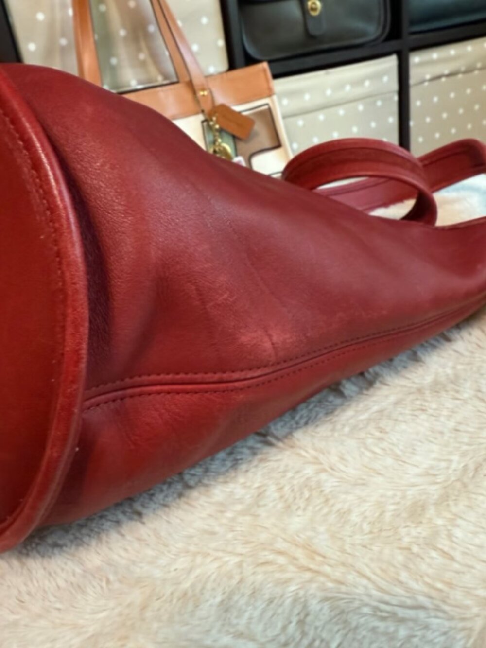 Vintage Coach Helen Berg’s Legacy #9953, Red - Picture 8 of 11